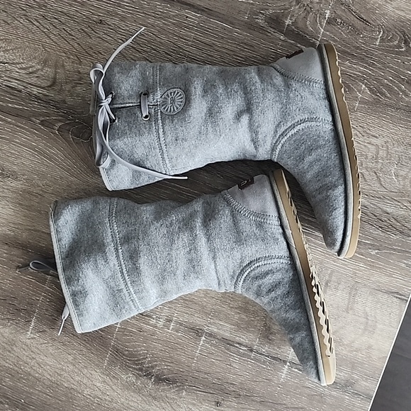 RARE! UGG Heathered Gray Jersey Knit Lightweight Boots in Size 5 - Picture 11 of 11